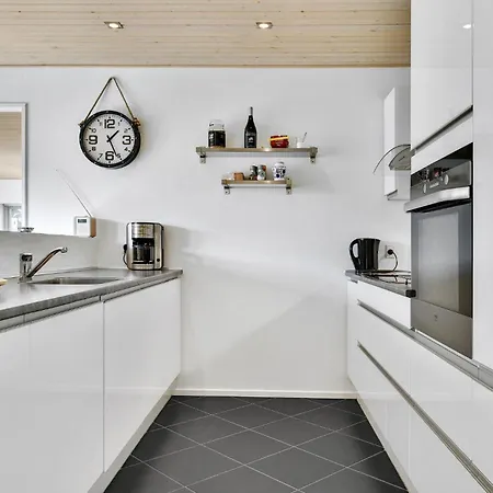 Awesome In Skarup Fyn With 4 Bedrooms 펜션