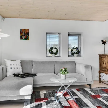 펜션 Awesome In Skarup Fyn With 4 Bedrooms