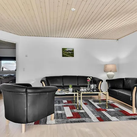 펜션 Awesome In Skarup Fyn With 4 Bedrooms Skarupore