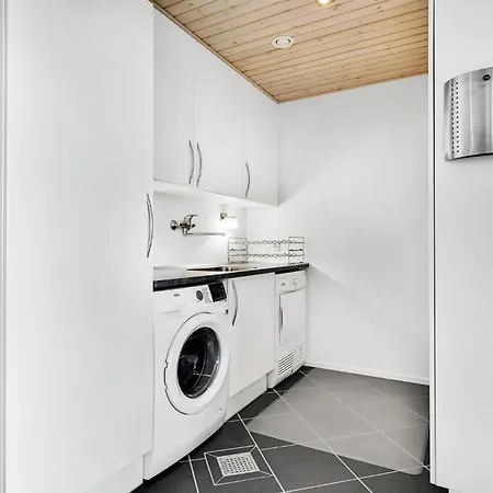 Awesome In Skarup Fyn With 4 Bedrooms 펜션 Skarupore